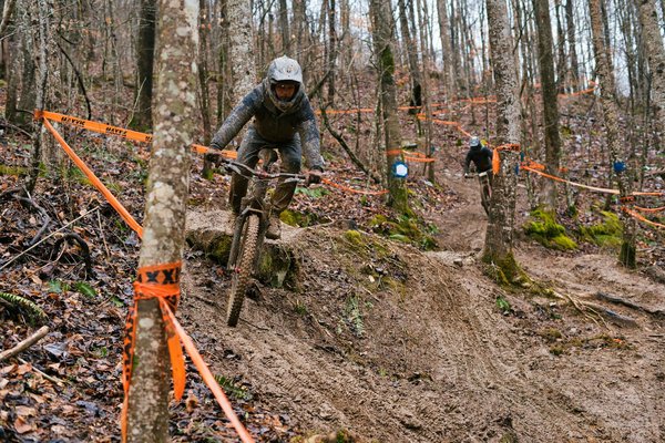 Comprehensive handbook for choosing and installing aftermarket frame sliders on uk sport motorcycles